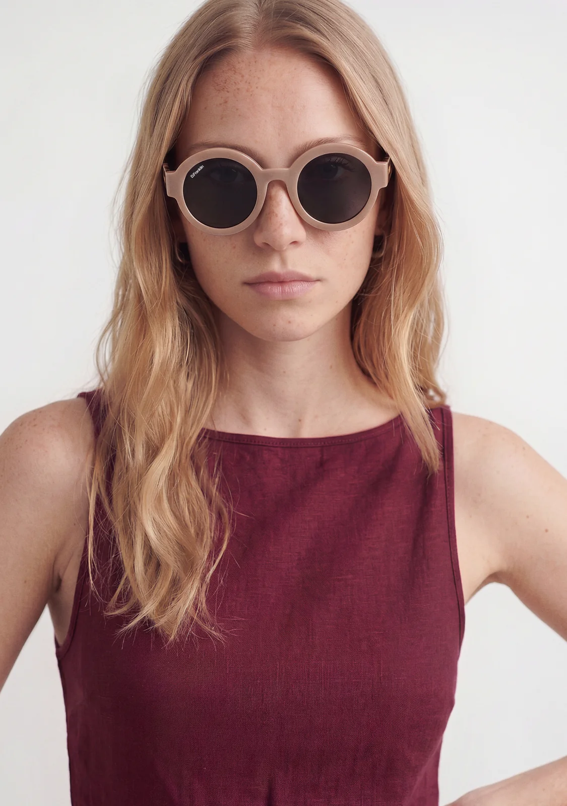 913 Shiny Tan / Smoke - Image 5