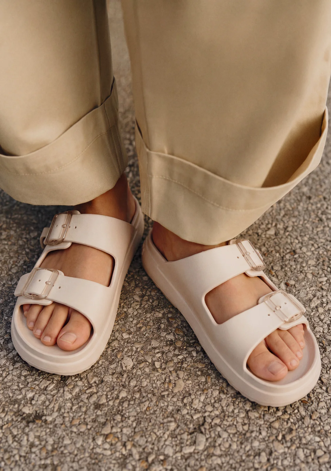 Vibe Foam 2 Buckles Cristal Cream - Image 5